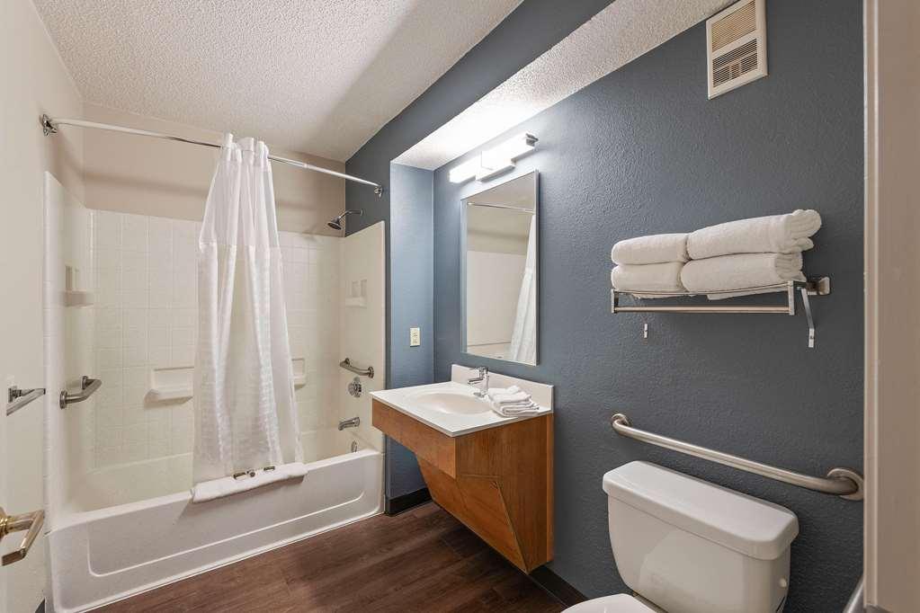 Extended Stay America Select Suites - Charlotte - University Place - E Mccullough Dr Zewnętrze zdjęcie