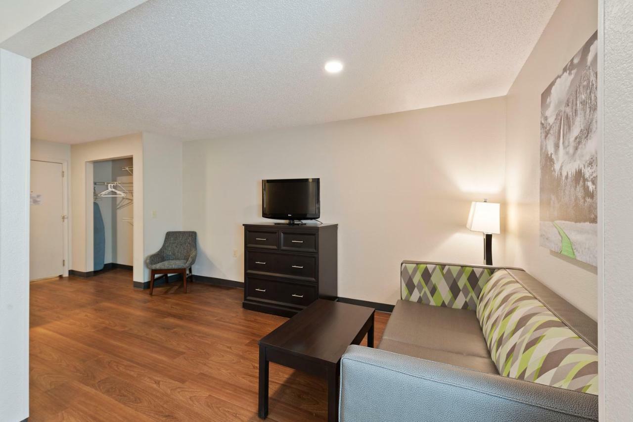 Extended Stay America Select Suites - Charlotte - University Place - E Mccullough Dr Zewnętrze zdjęcie